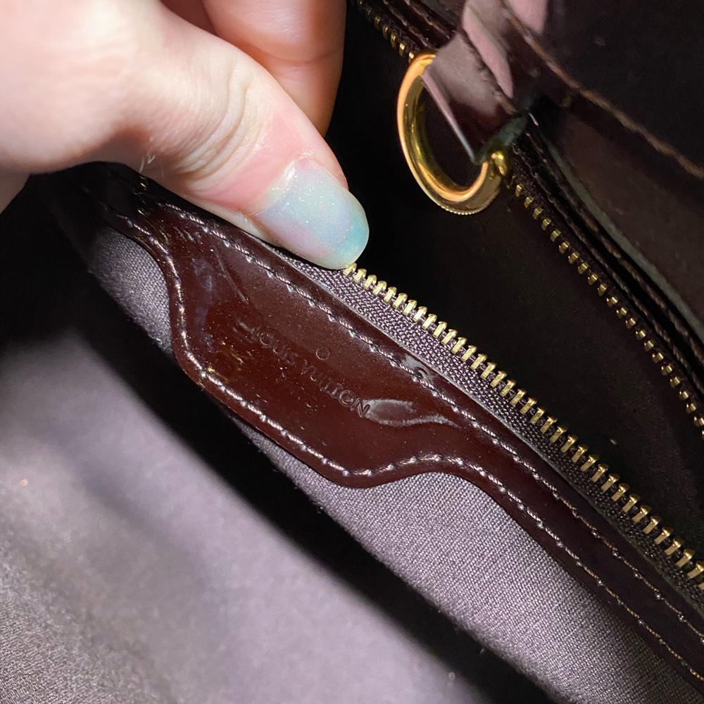 Louis Vuitton - Picture 12 of 15